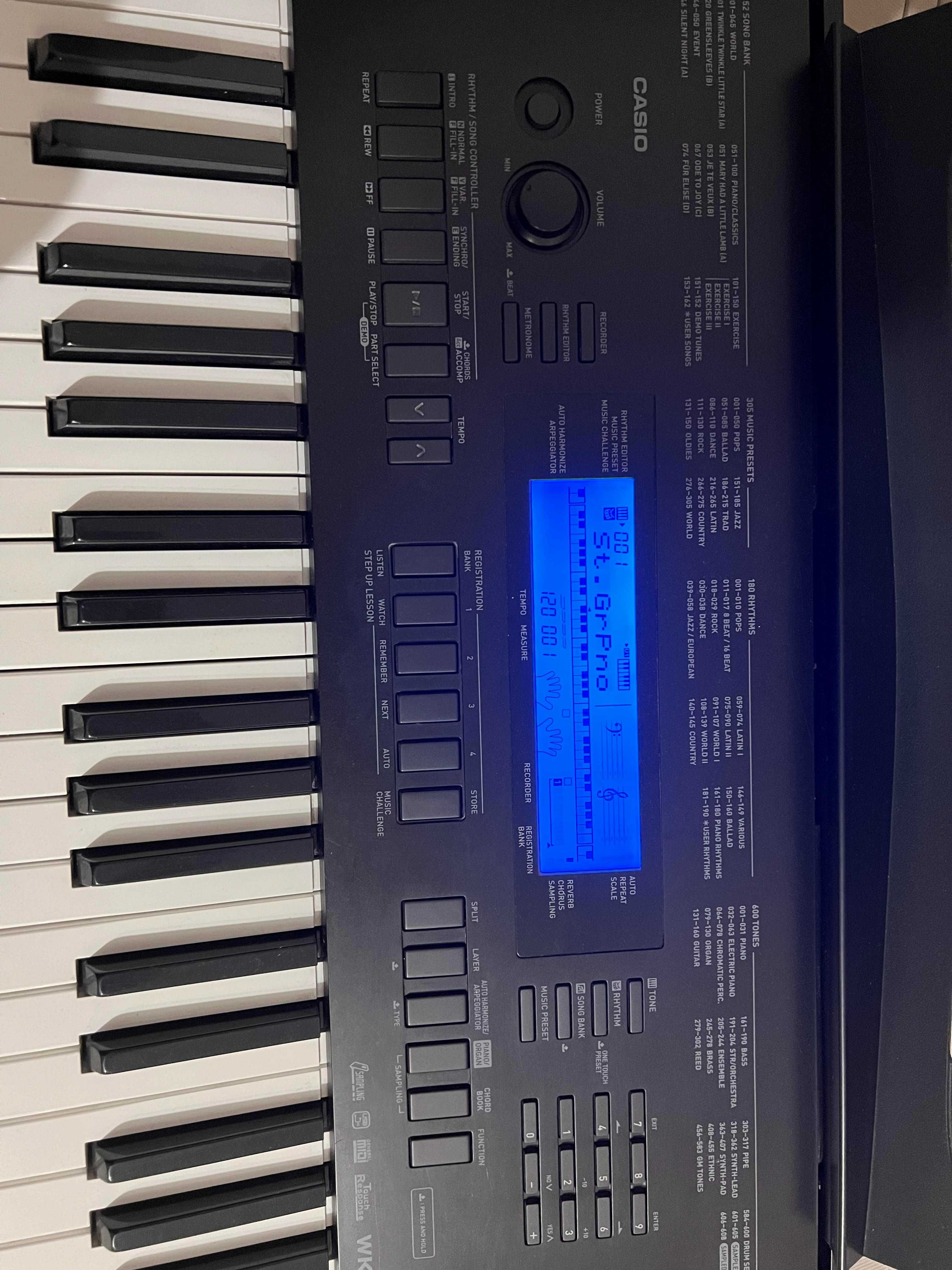 Синтезатор CASIO WK-220