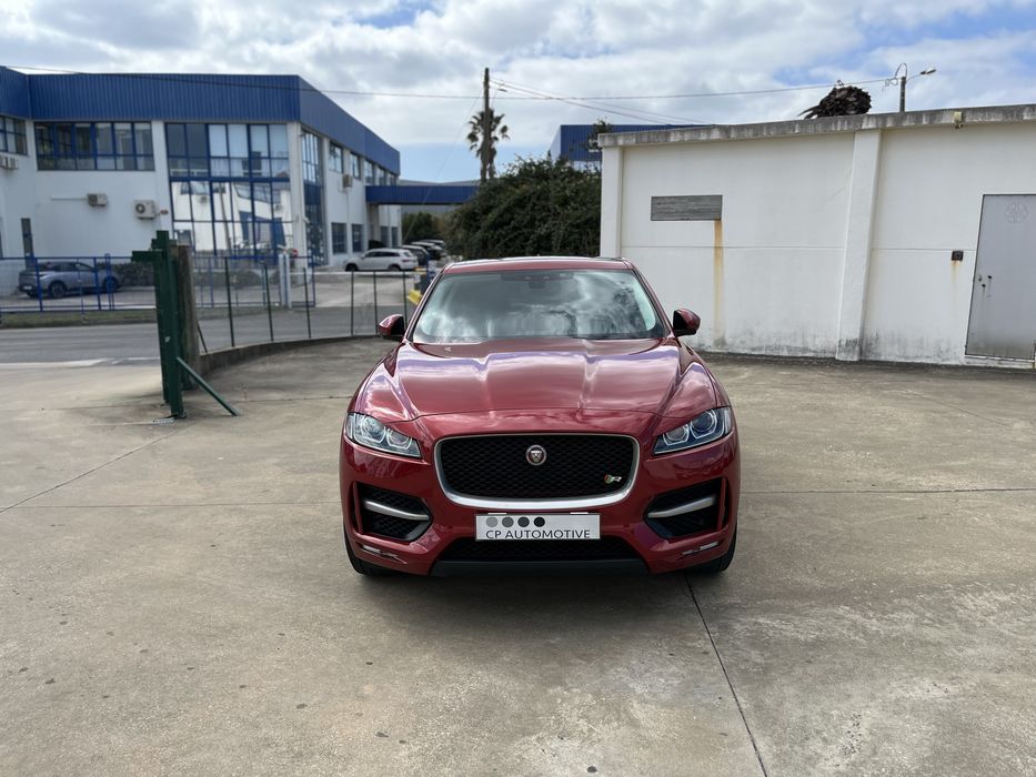 Jaguar F-Pace R-Sport 2.0 - 180cv – 2016 – Impecável!