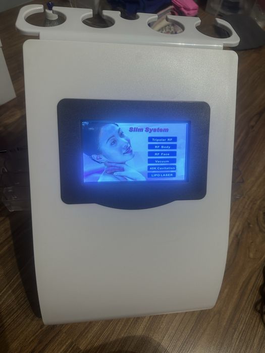 Urządzenie kosmetyczne Slim System – RF, kawitacja, lipolaser