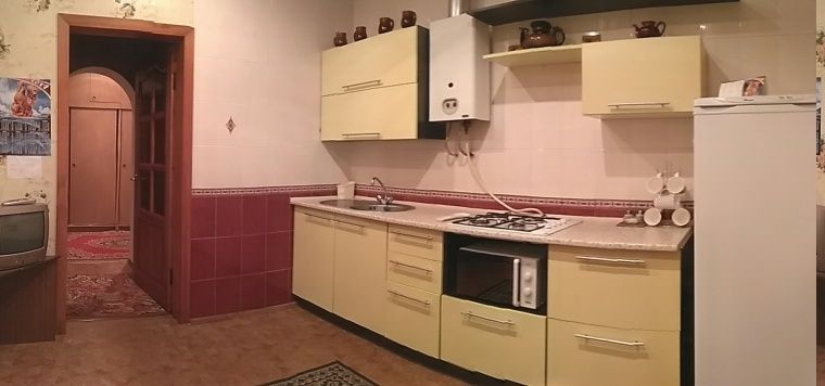 посут.понедельно Пр.Богдана Хмельницкого