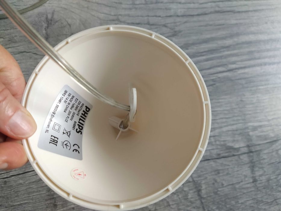 Oprawka Philips E27 z przewodem i maskownicą Przewód wiszący dla lampy