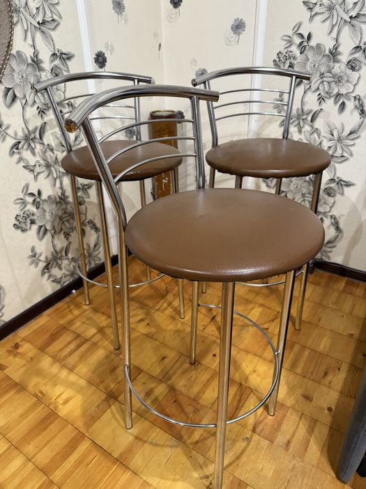Барні стільці 4 штуки