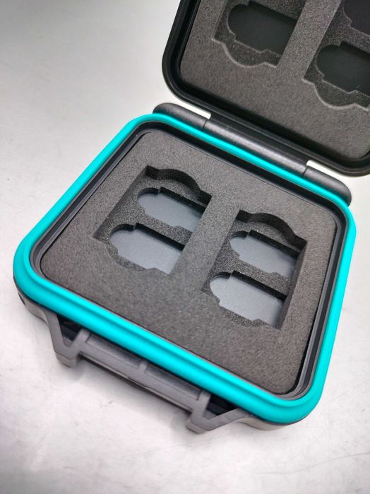 Etui ochronne na kartkę pamięci JJC MCR-CT12 wodoodporne czarne