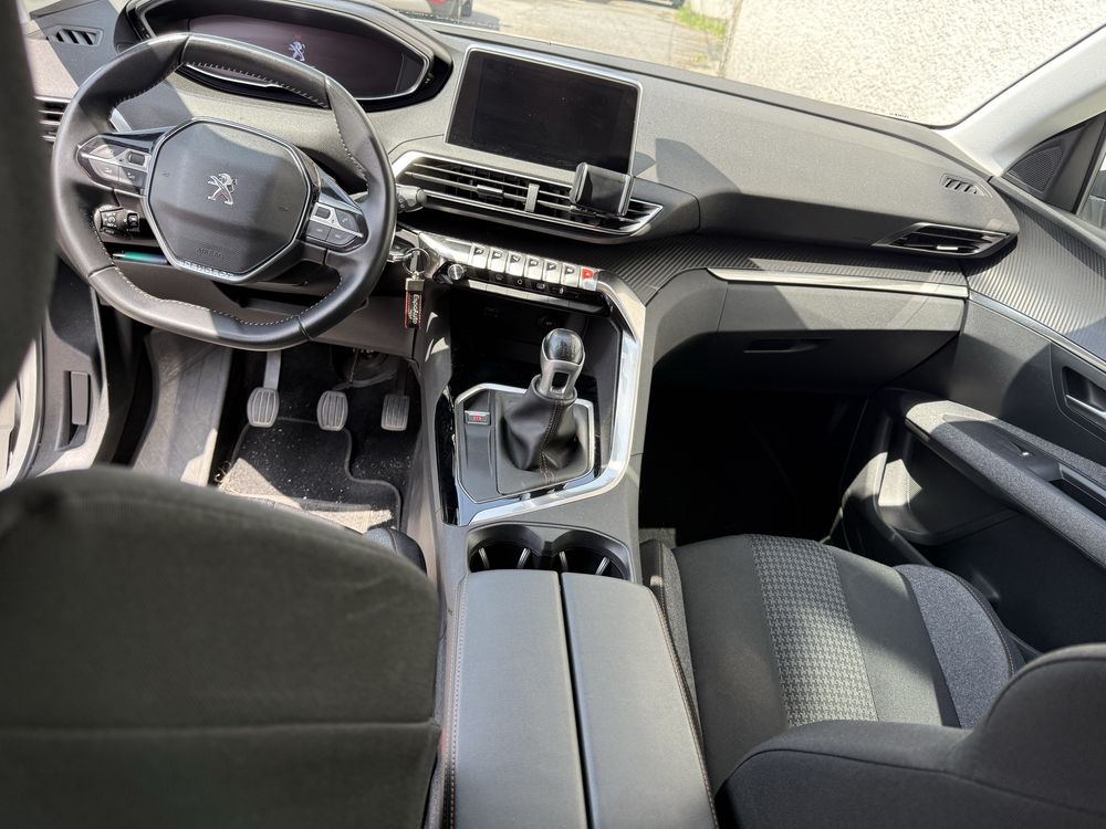 Peugeot 3008 1.5 HDI Active
