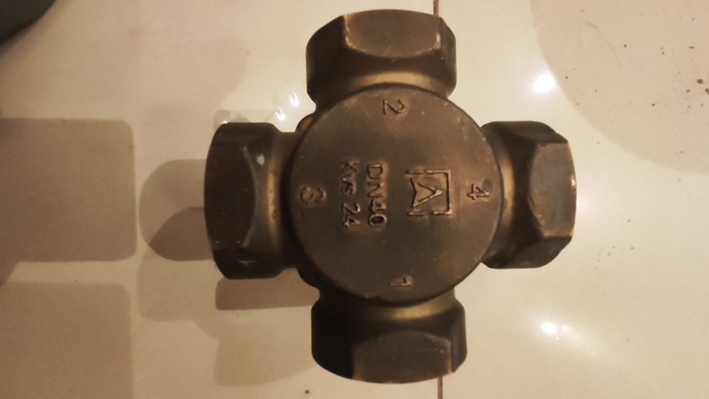 Zawór czterodrożny ,czterodrogowy Afriso  DN 40 ,Kvs 24