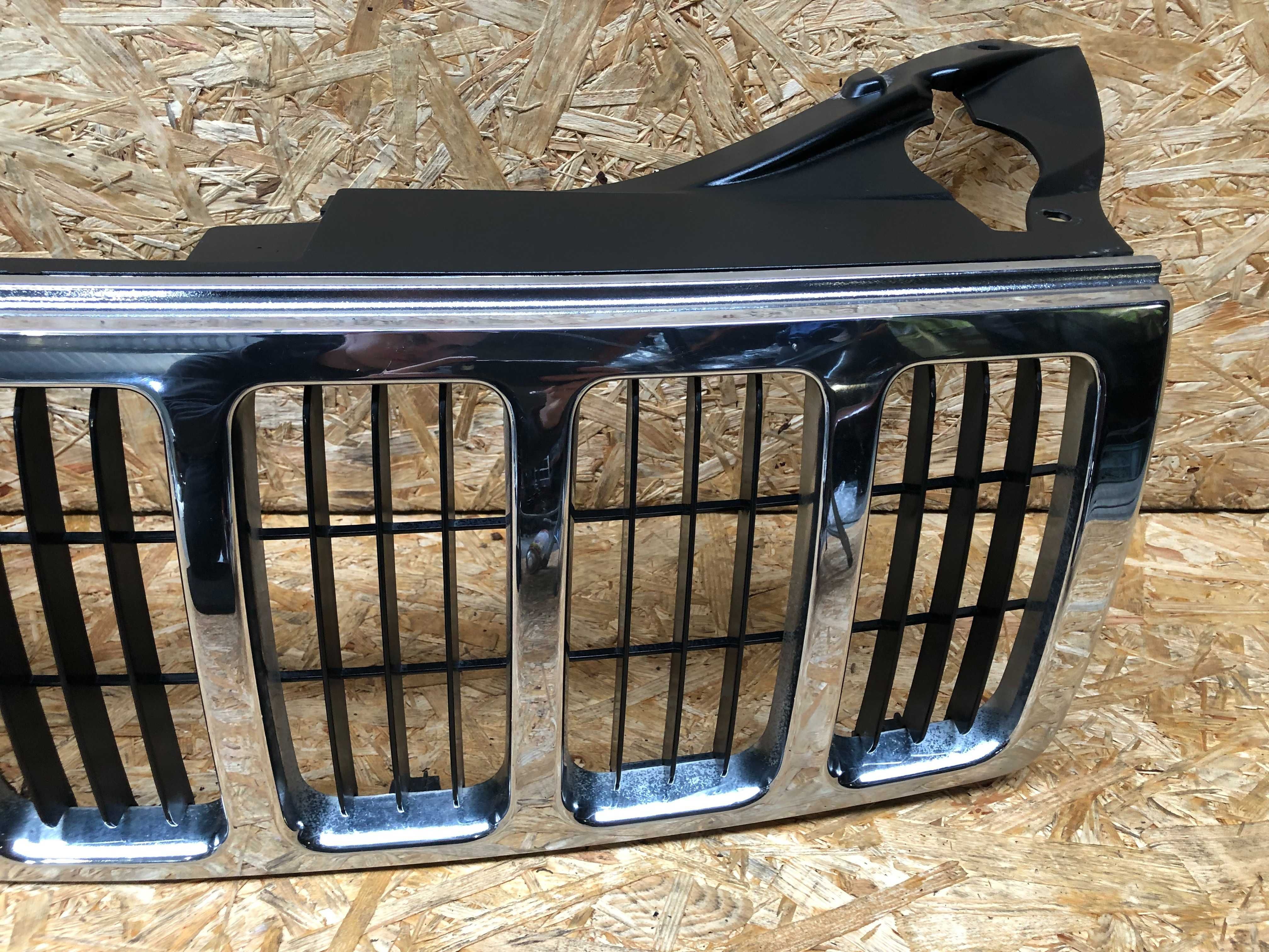 Grill/atrapa/kratka zderzaka Jeep Grand Cherokee