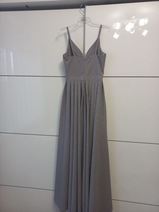 Sukienka długa srebrna