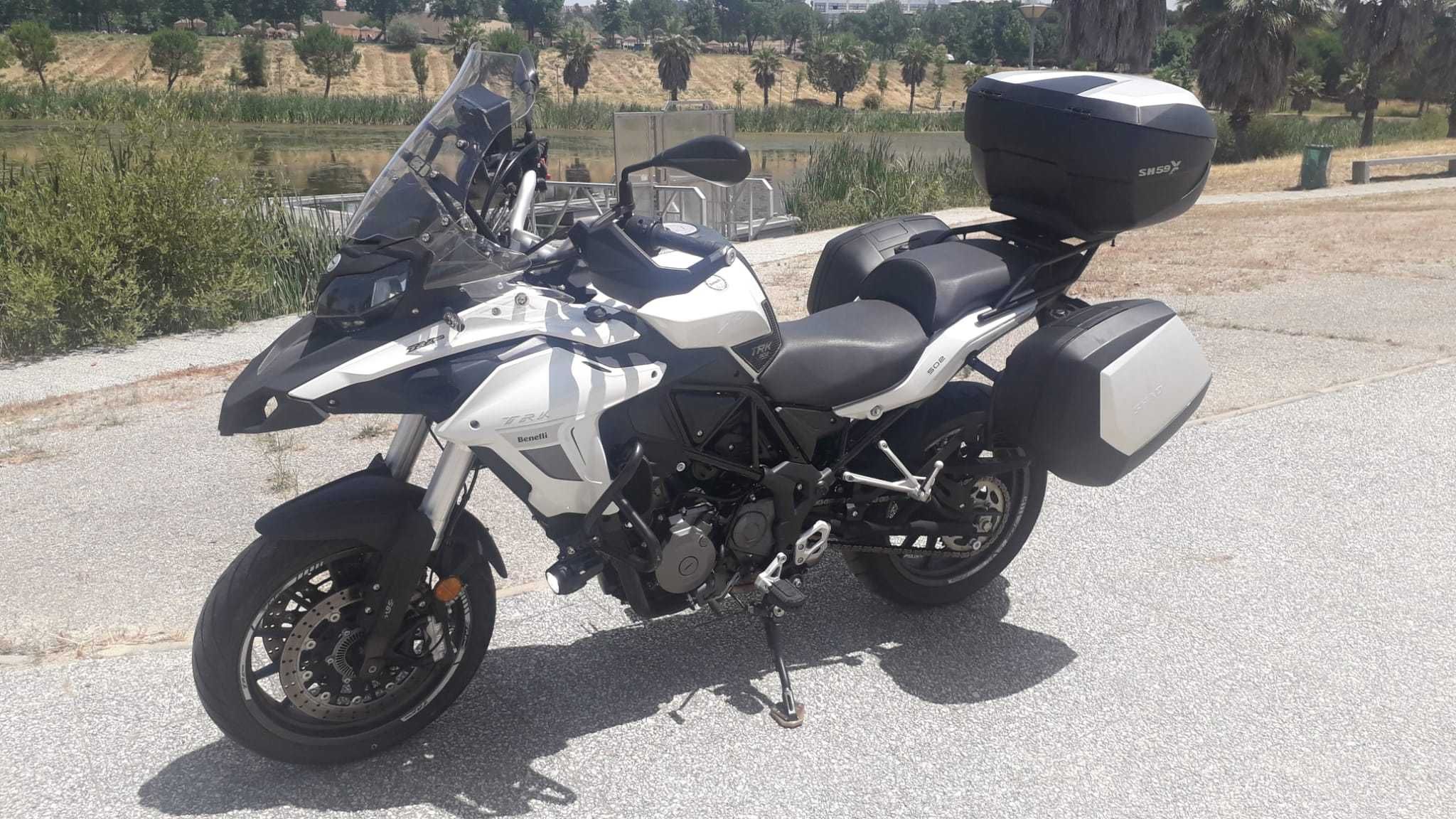 Benelli TRK 502 c/ malas ano 2019
