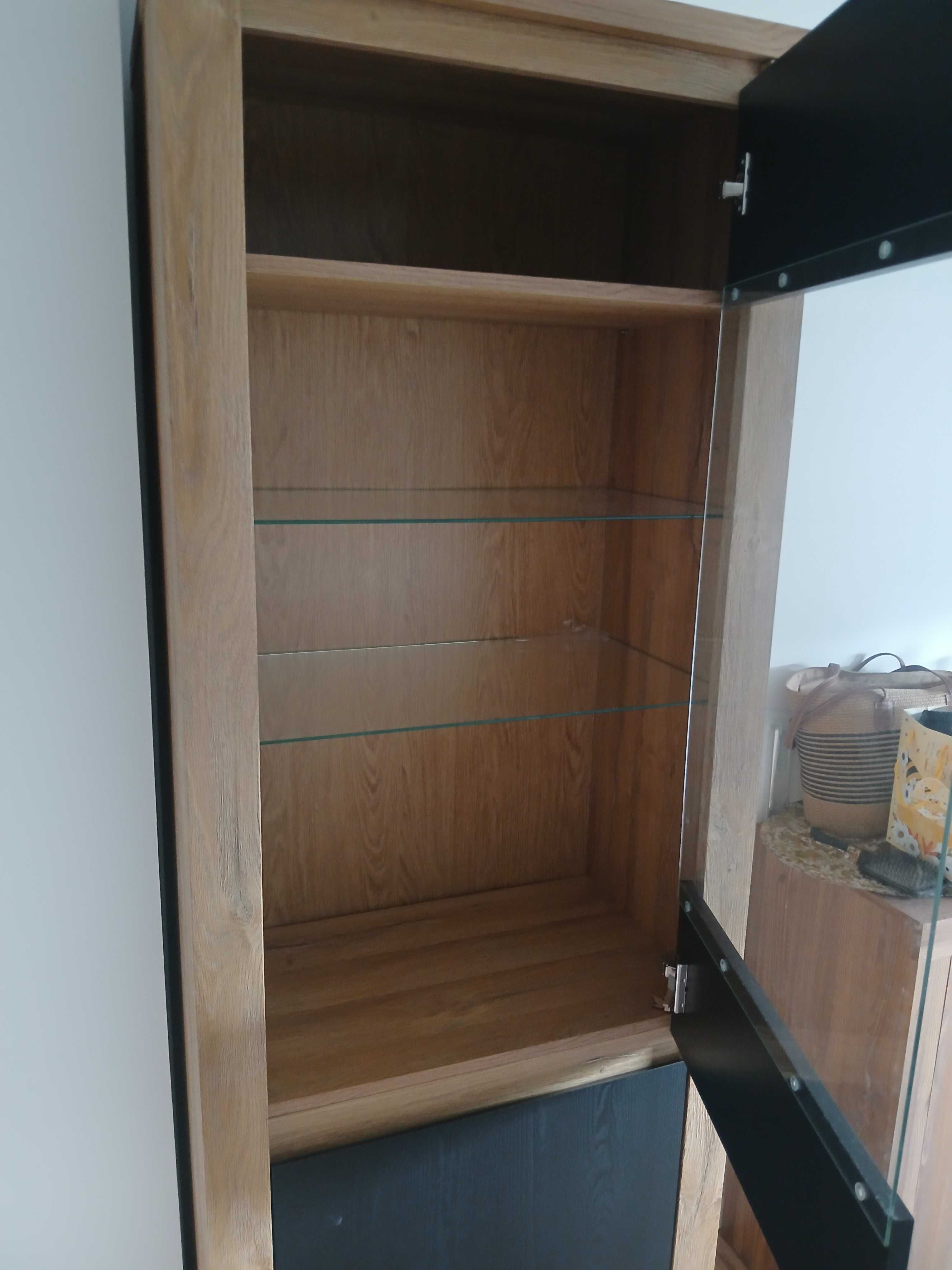 Duży slupek , witryna 200×70