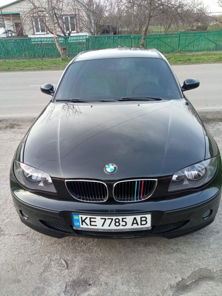 Продам автомобіль BMW 1 series 2006