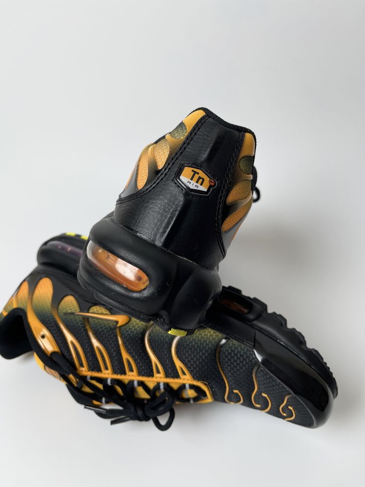 Оригинал Nike Air Max Plus Black Sundial найк tn аир макс плюс тн