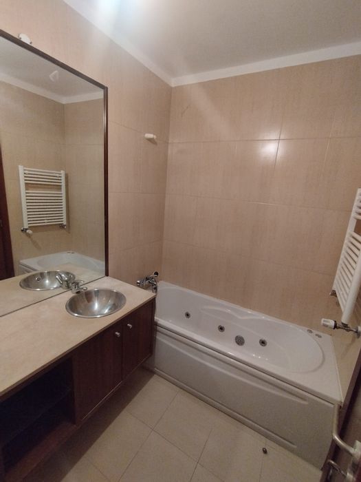 T2 condominio c/piscina em PENAFIEL