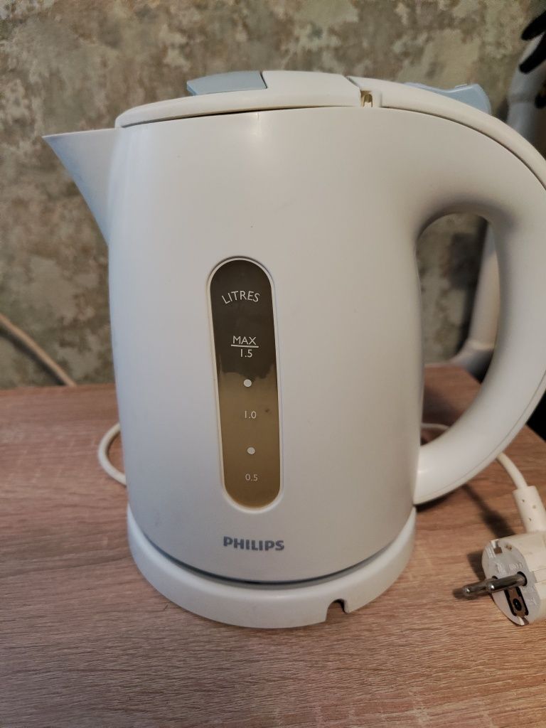 Електрочайник Philips Daily Collection 1,5 л робочий 2400 Вт