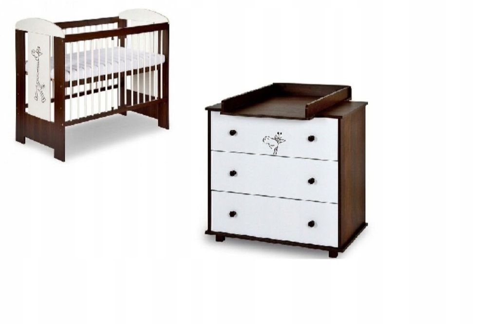 Komoda oraz łóżeczko dziecięce z motywem żyrafy