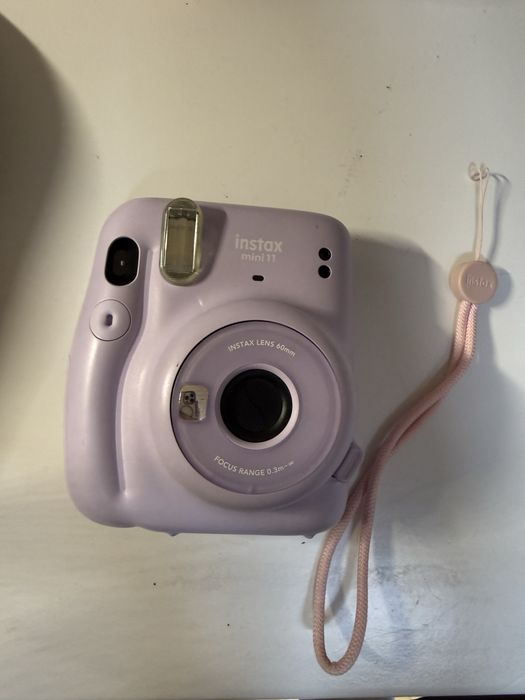 Камера instax mini 11
