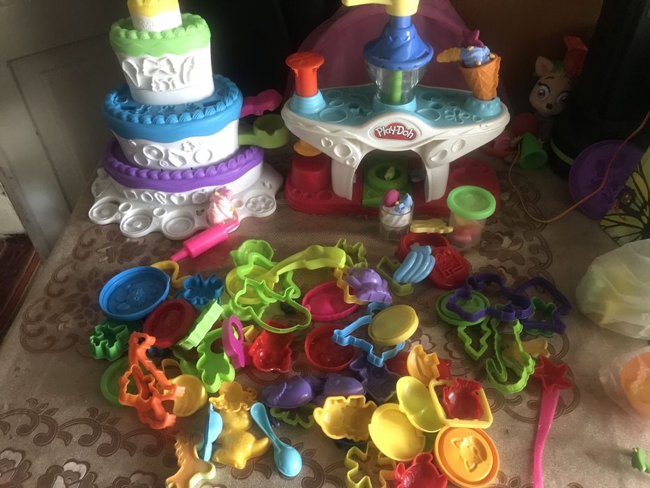Плей-До :Фабрика морозива , торт від Плей-до