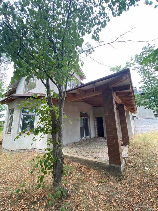 Продам дом с. Лески ,комплекс" Тартус" на берегу Черного моря.