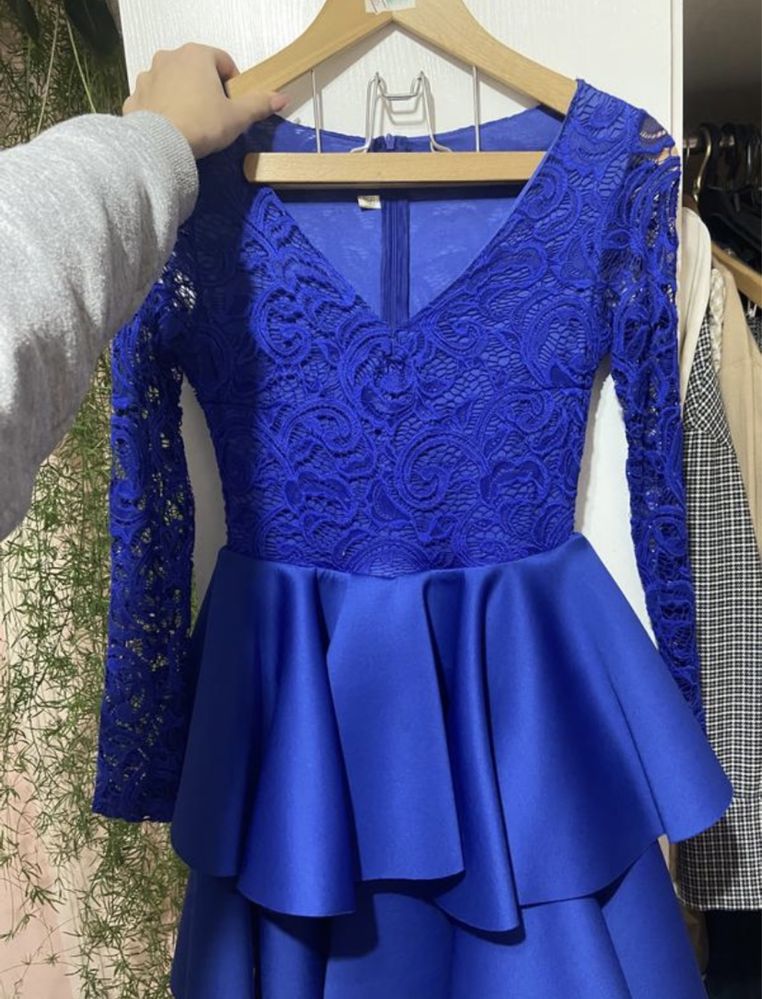 Сукня синього кольору розмір s