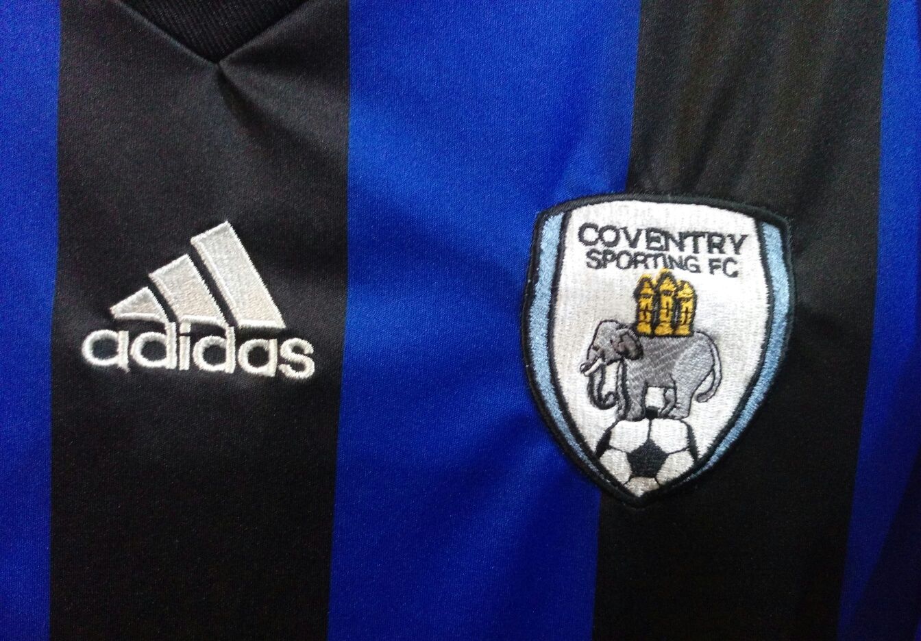 Оригинал спортивная футбольная футболка Adidas Coventry Sporting FC