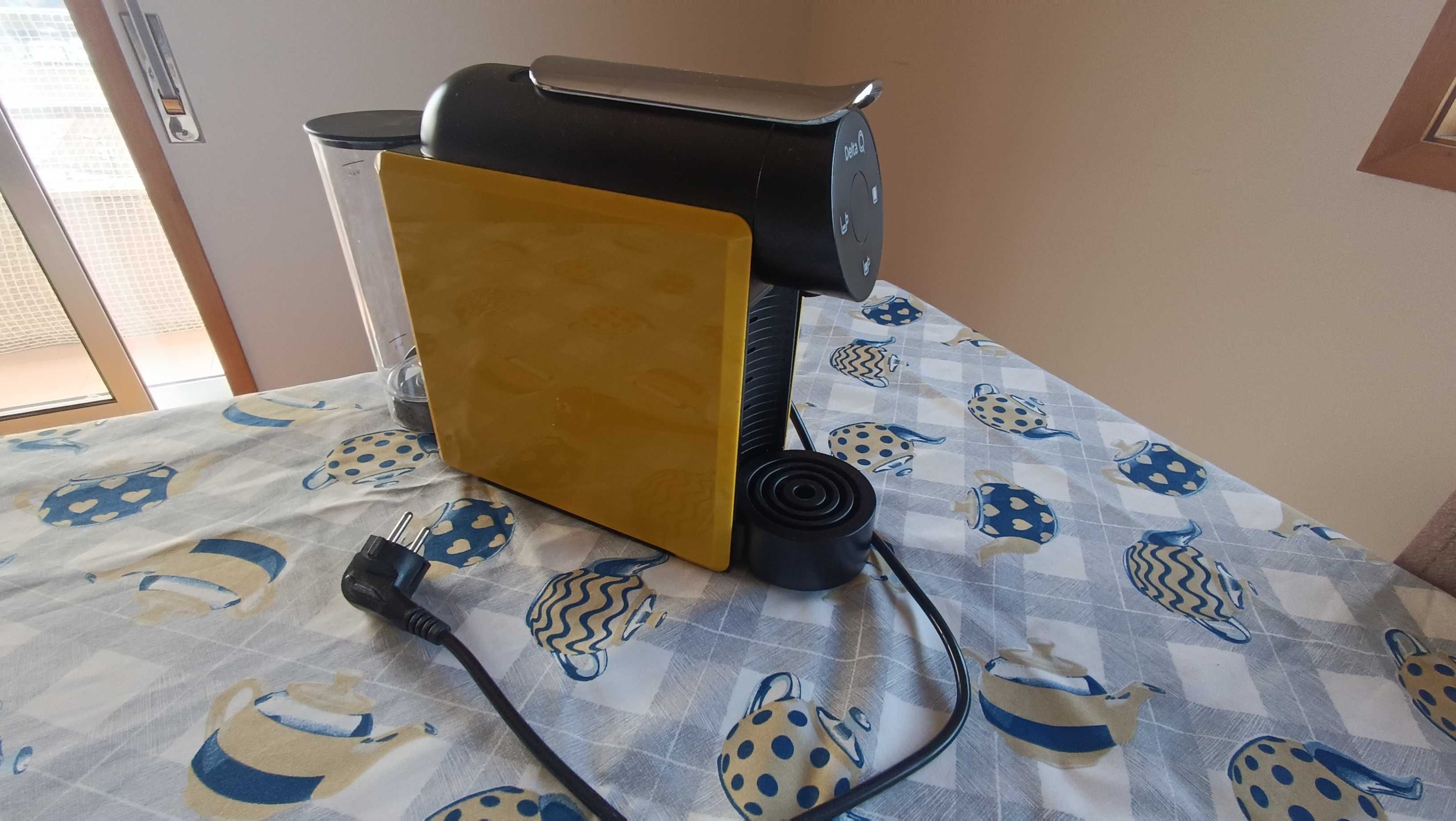 Máquina de café Delta Q
