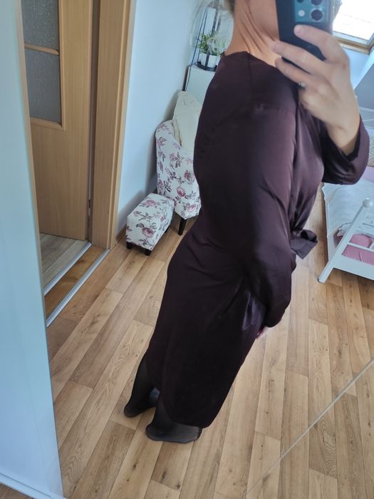 Sukienka burgund bordowa  h&M elegancka kopertowa nowa satynowa wiązan
