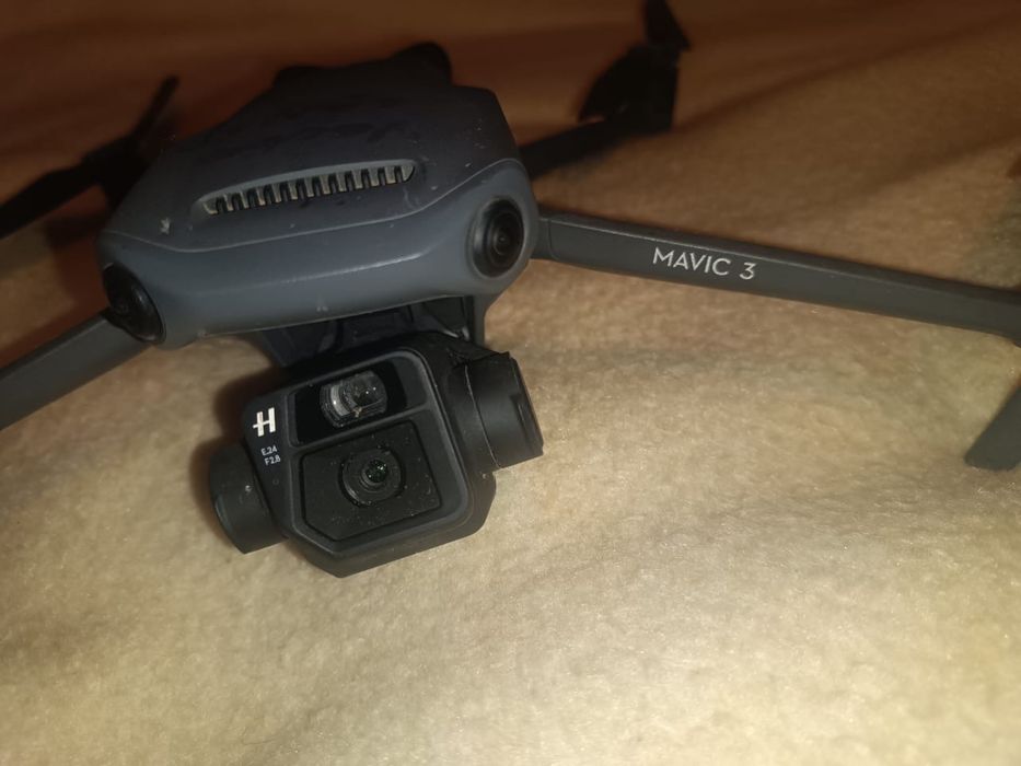 DJI Mavic 3 серії Квадрокоптери Терміново