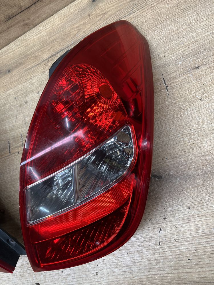 Lampa/ reflektor tylny prawy lewy Hyundai i20