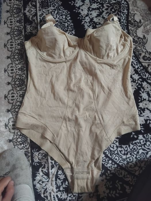 Жіноча білизна, боді