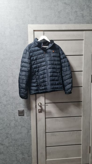 Куртка осенняя. Ветровка