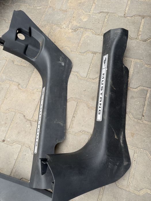 Пластик салона та інше до Ford Mustang mach-e premium 2022