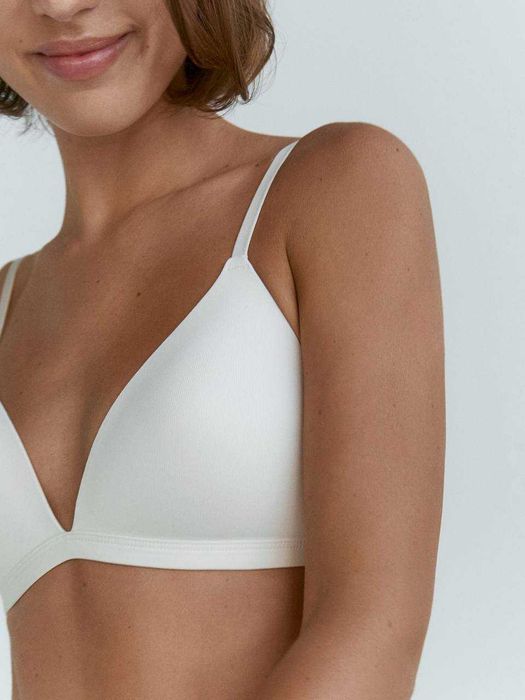 Бюстгальтер reserved 75D. 2 шт лот