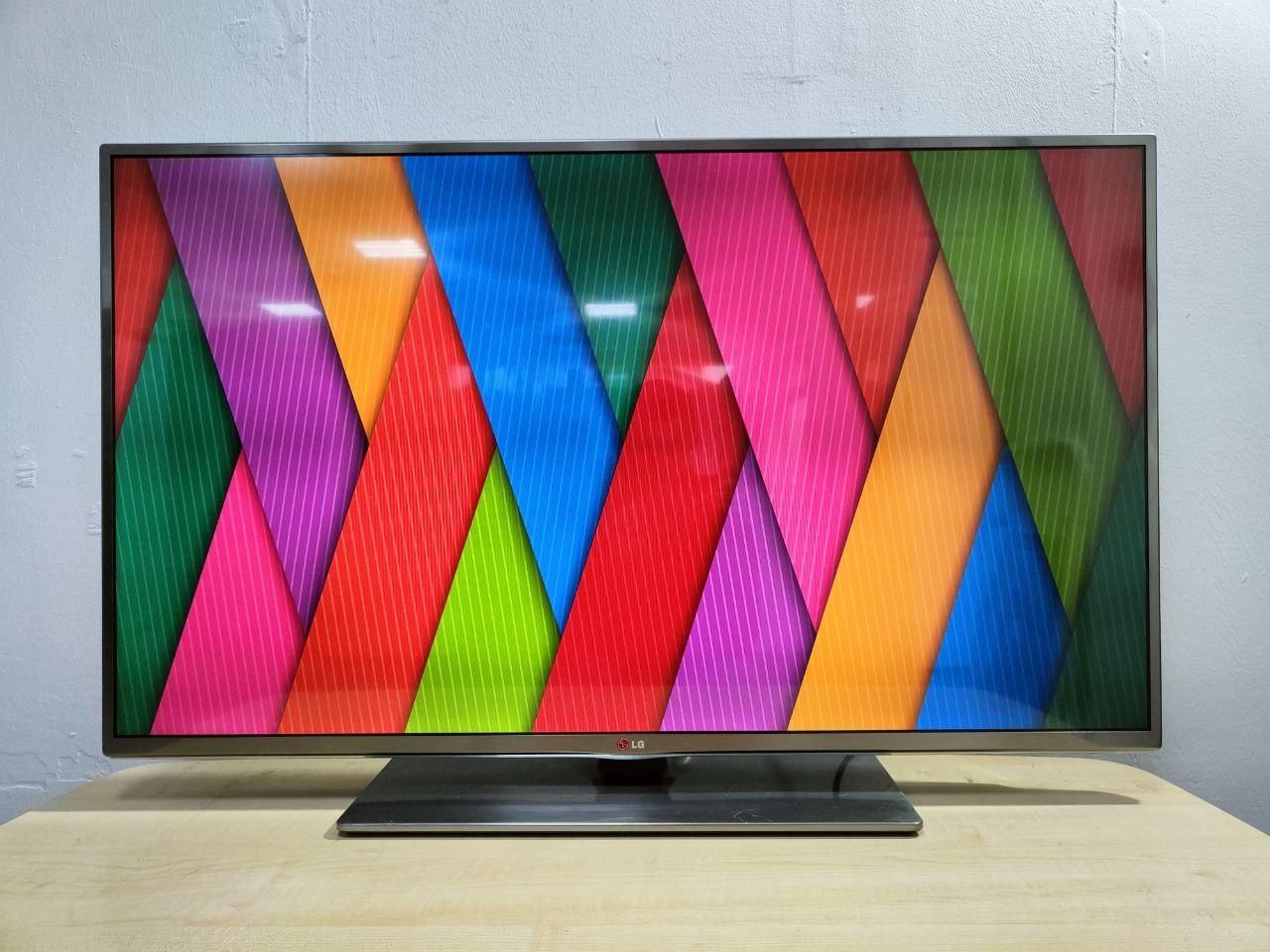 Продам телевізор LG LF652V смарт