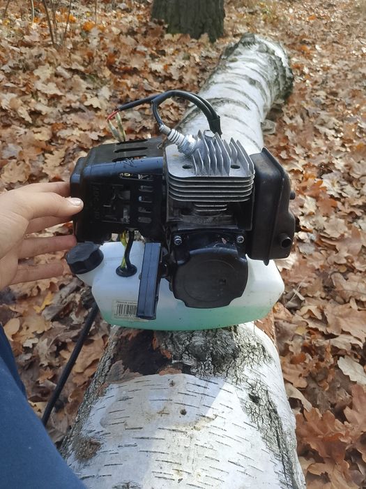 Silnik do kosy spalinowej