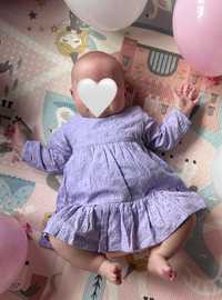 Sukienka niemowlęca z haftem rozmiar 68