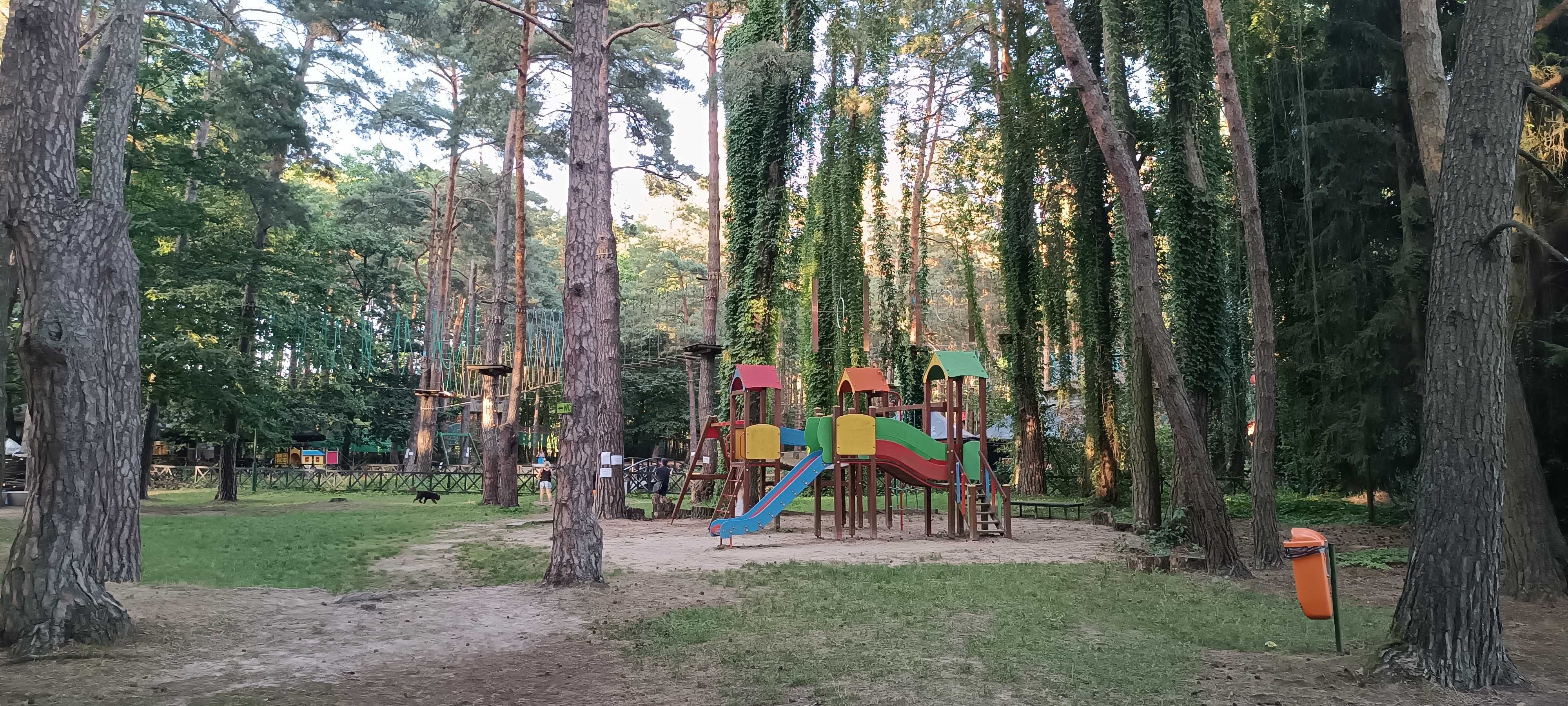 Dom  70m  nad jeziorem