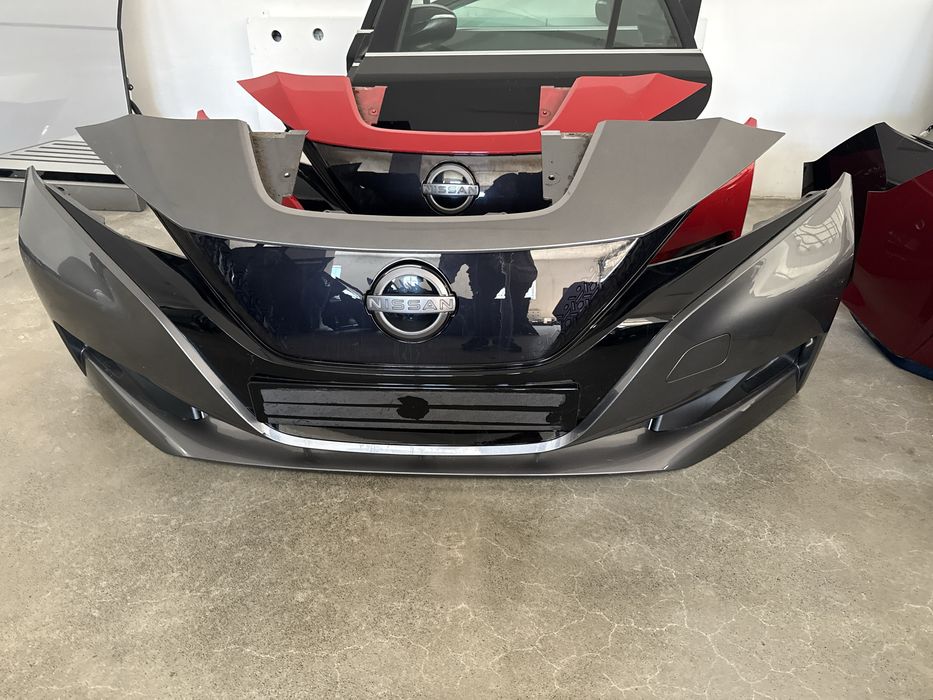 бампер на нісан ліф nissan leaf  2 бампера