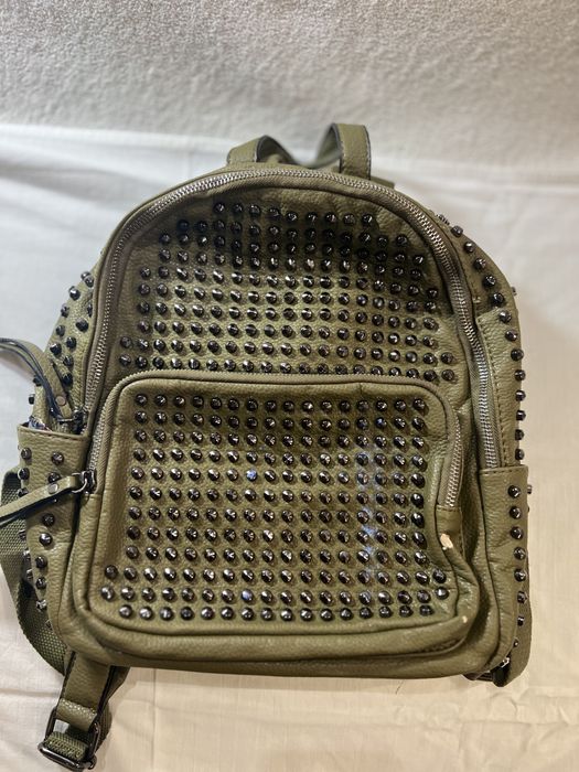 Рюкзак  жіночій