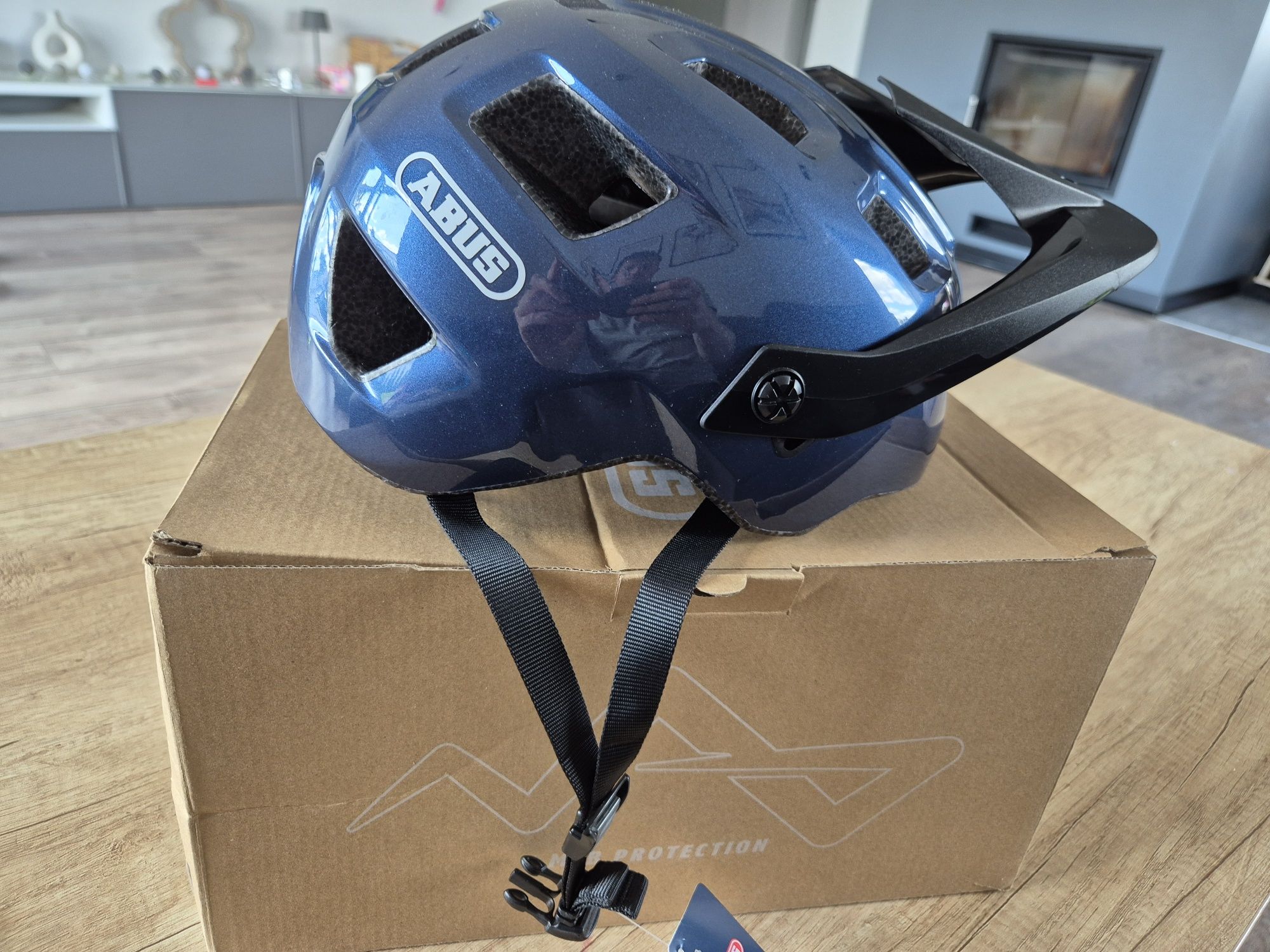 Kask rowerowy Abus Motrip 54-58