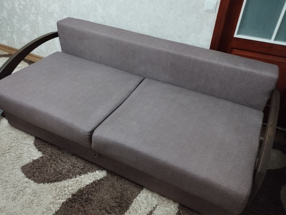 Диван "Отава" в гарному стані.