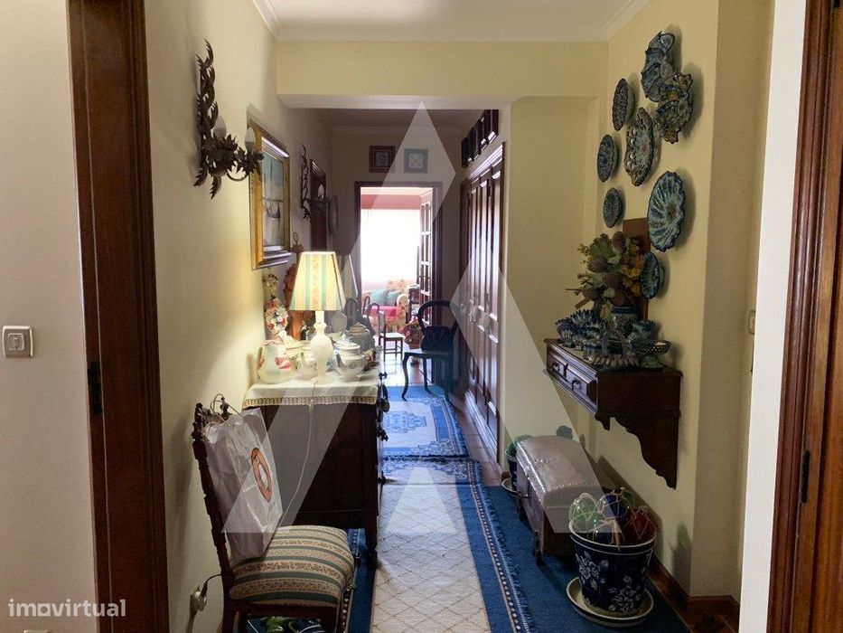 Apartamento T2 Mobilado na Praia da Barra.