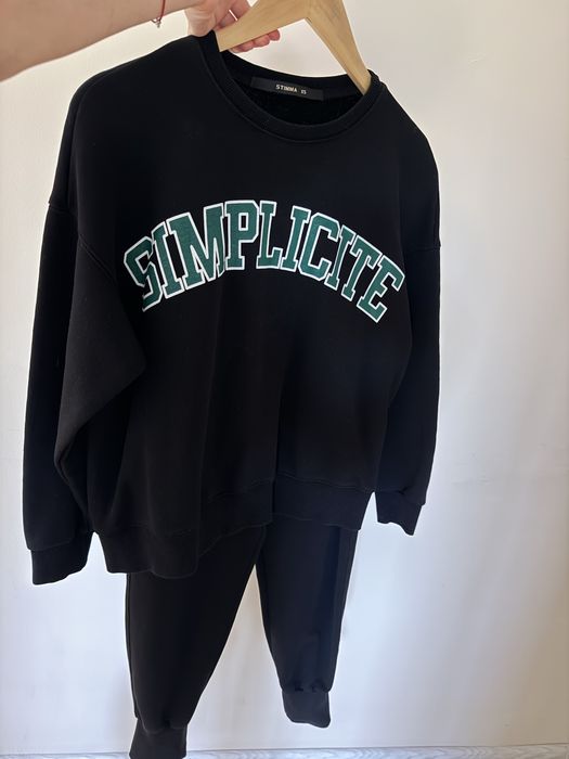 Спортивний костюм