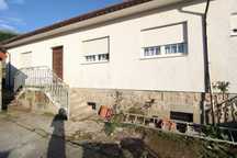 Moradia T4 para arrendamento em Pico (Vila Verde)