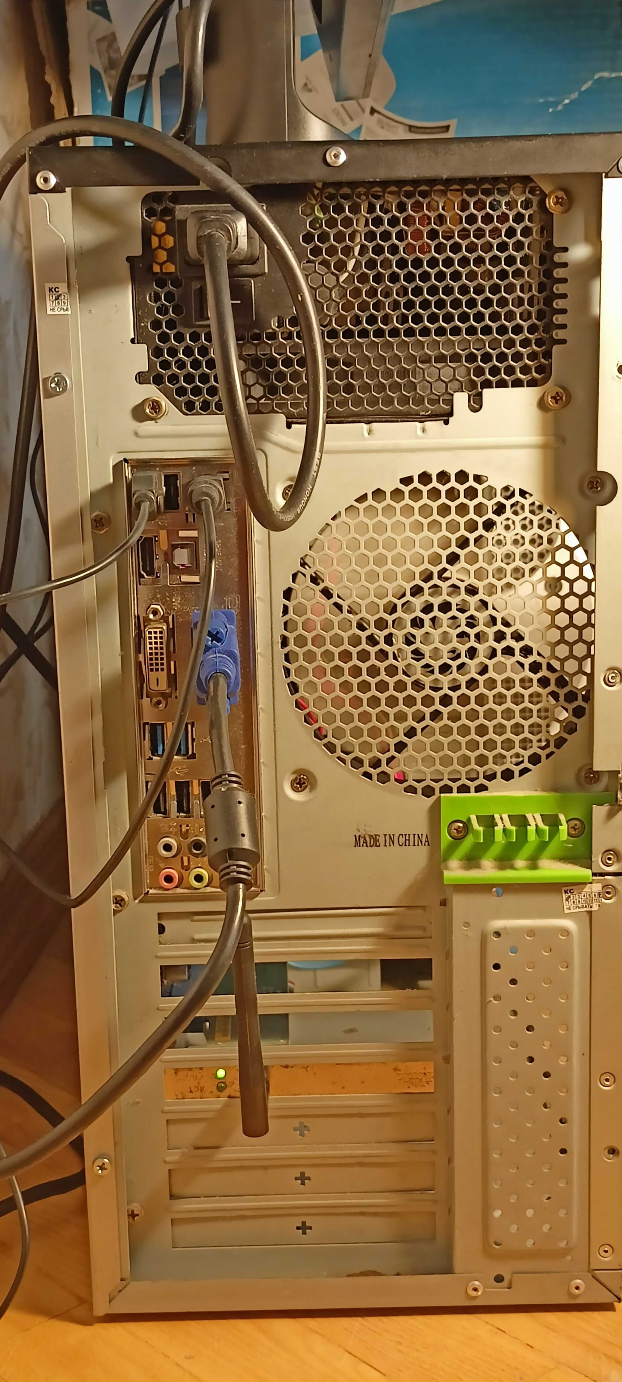 ПК 3R System, AMD X4 645 3,1 ГГц, 8 Гб, SSD 180+HDD 500, монітор 22"