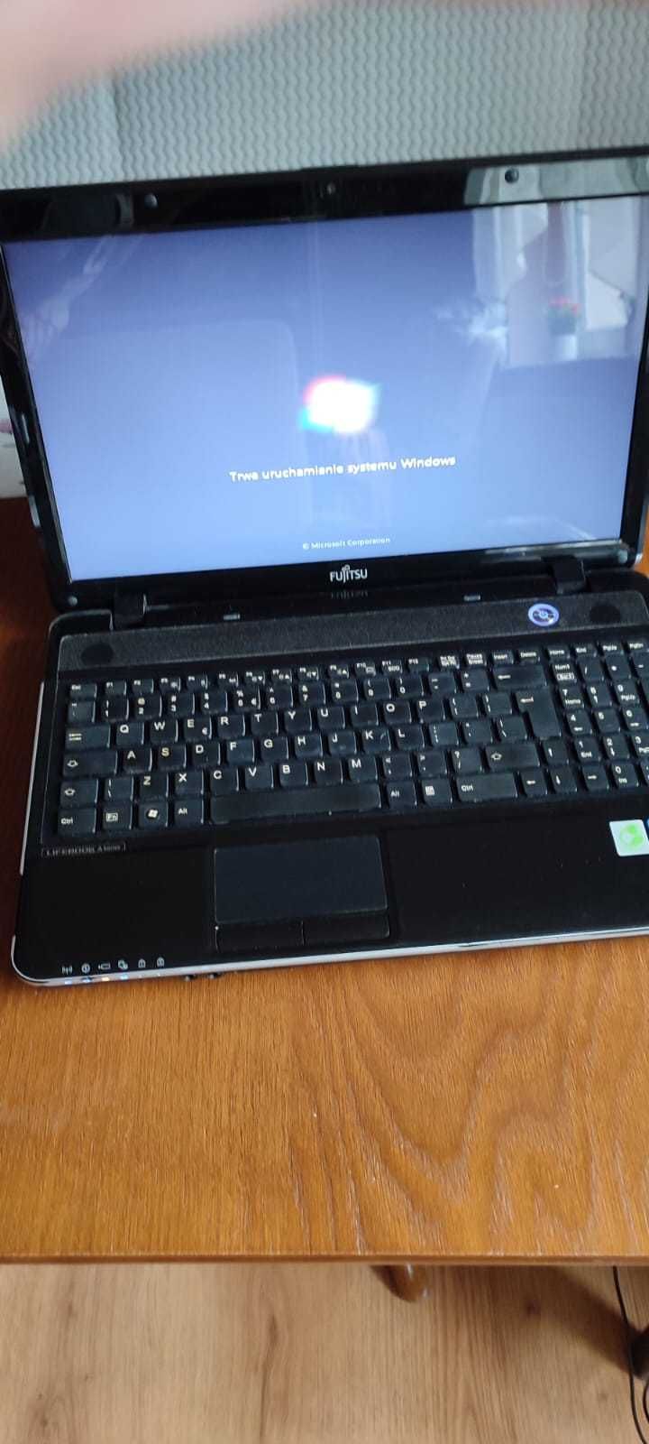 Laptop Fujitsu Lifebook AH531
