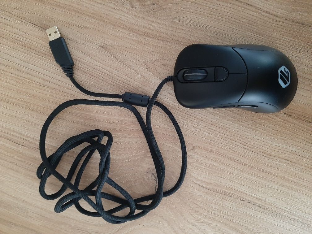 Myszka gamingowa Sharkoon Light2 100
