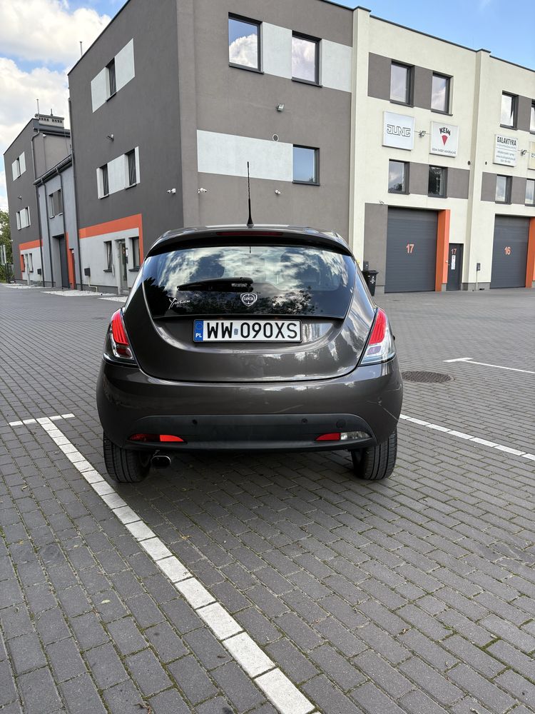 LANCIA YPSILON 0.9T Platinum SS Bose salon polska