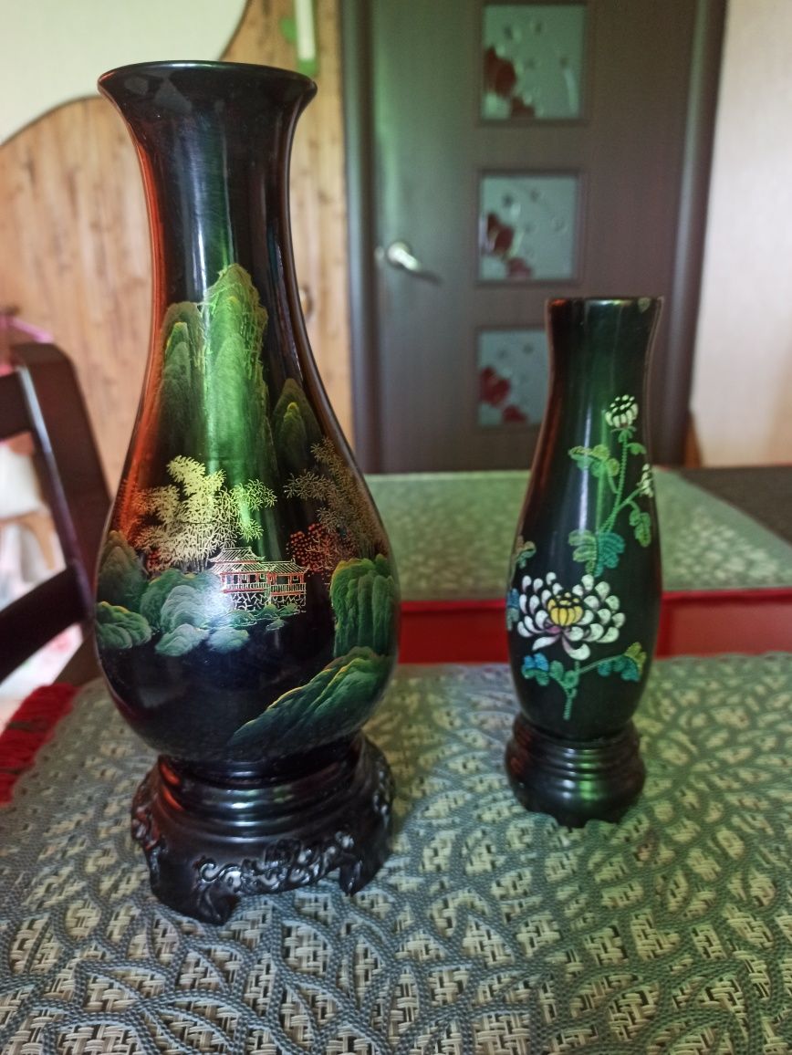 Китайская деревянная ваза.