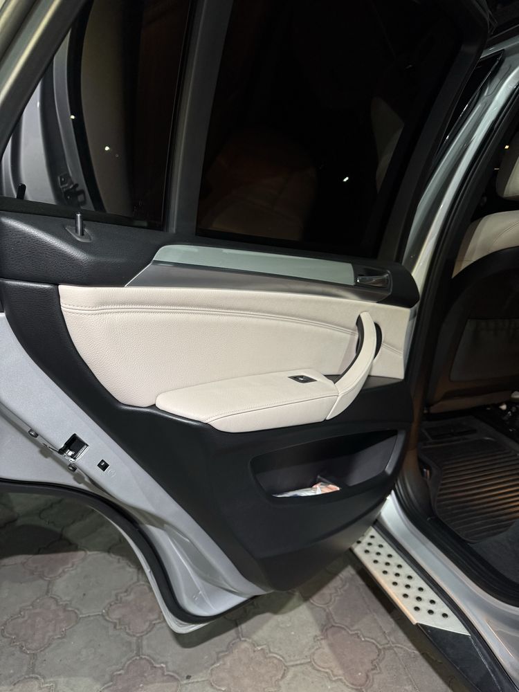 BMW X5 E 70 2013 год , рестайлинг ( две турбины)