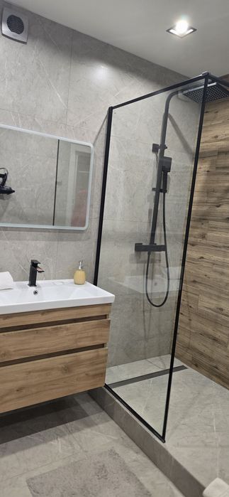 Яровиця 2 поверх подобово та погодинно