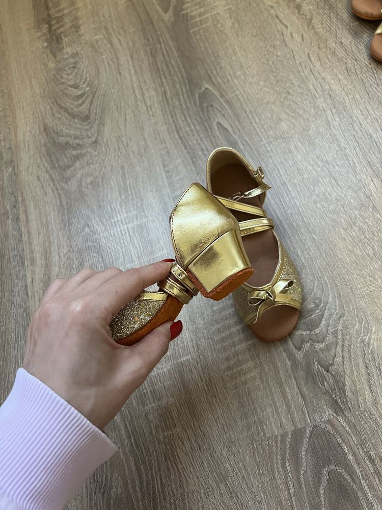 Туфлі танцювальні золоті